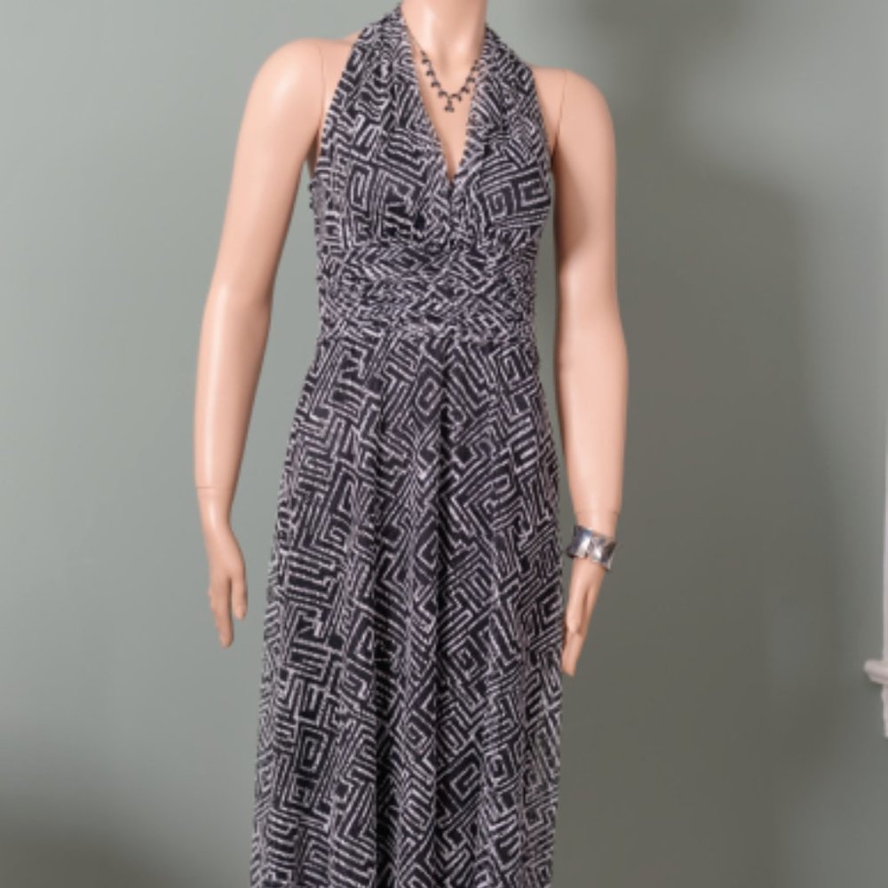 Sexy  but Sophisticated Dress, Size 6